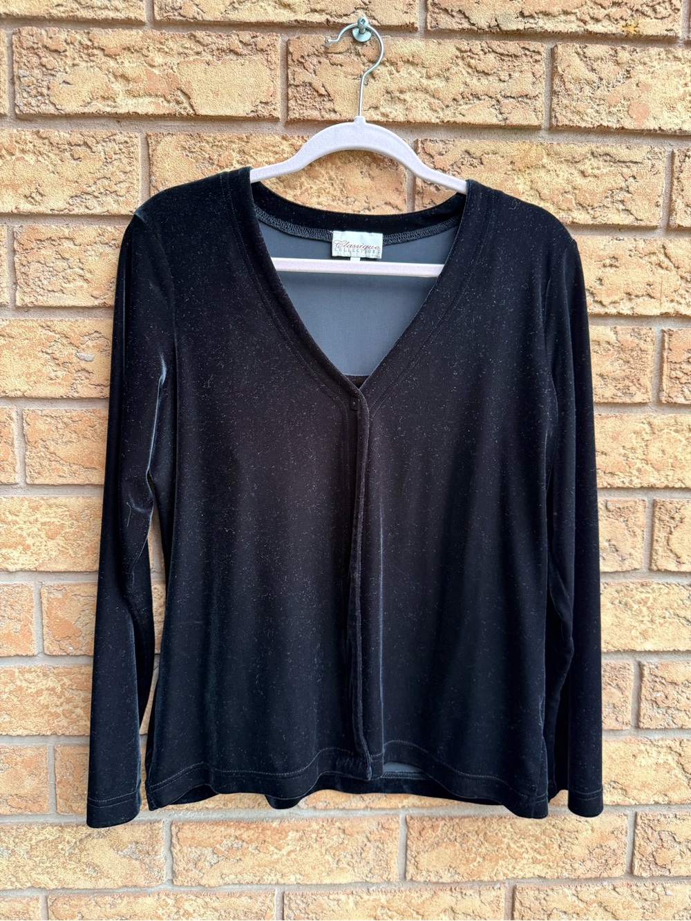 💫4/$25 • Vintage Classique Collection Black Velour 2 Piece Cardigan Set